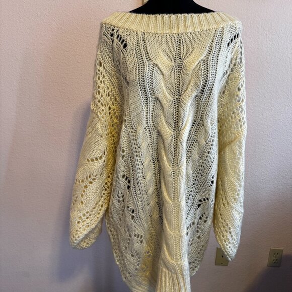 3BN Golden Hour Bubble Sleeve Sweater Dress Medium Ivory - Picture 2 of 6